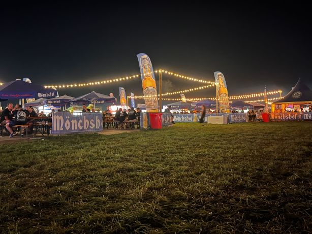Lichterketten Biergärten Infield